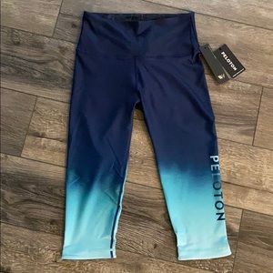 Peloton Wear It To Heart Activewear Reversible L